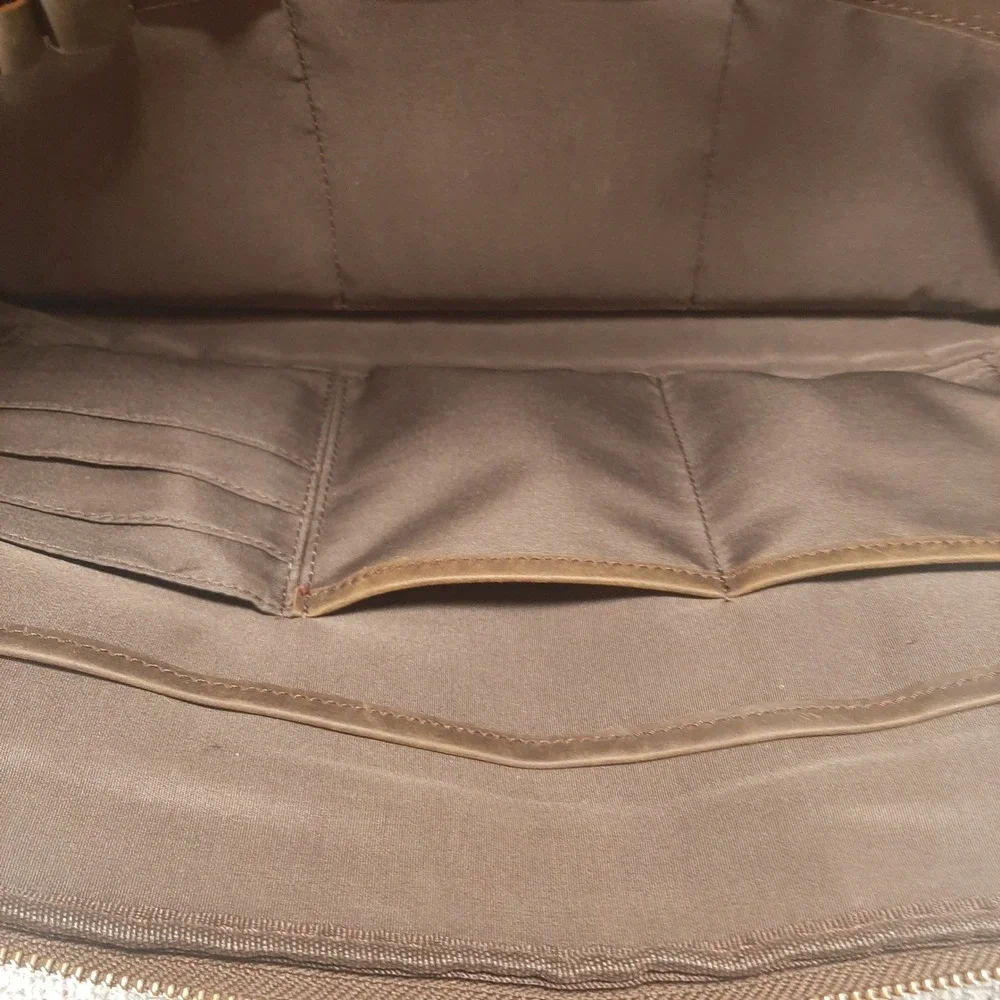 Unbranded distressed leather
